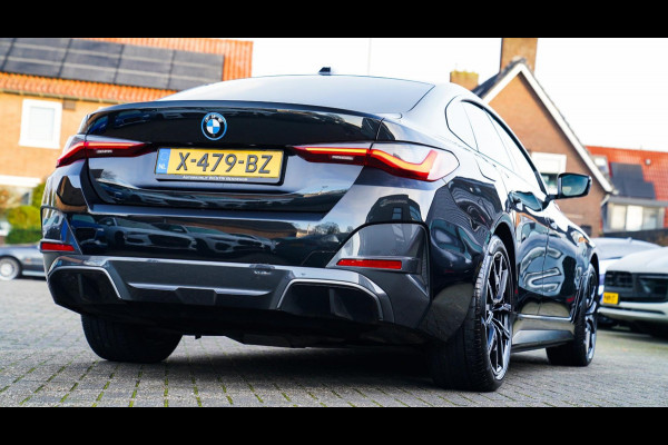 BMW i4 EDrive35 High Executive 70 kWh | Pano | M Sport | Stuurwiel Verwarmd