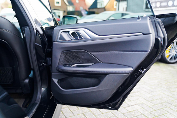 BMW i4 EDrive35 High Executive 70 kWh | Pano | M Sport | Stuurwiel Verwarmd