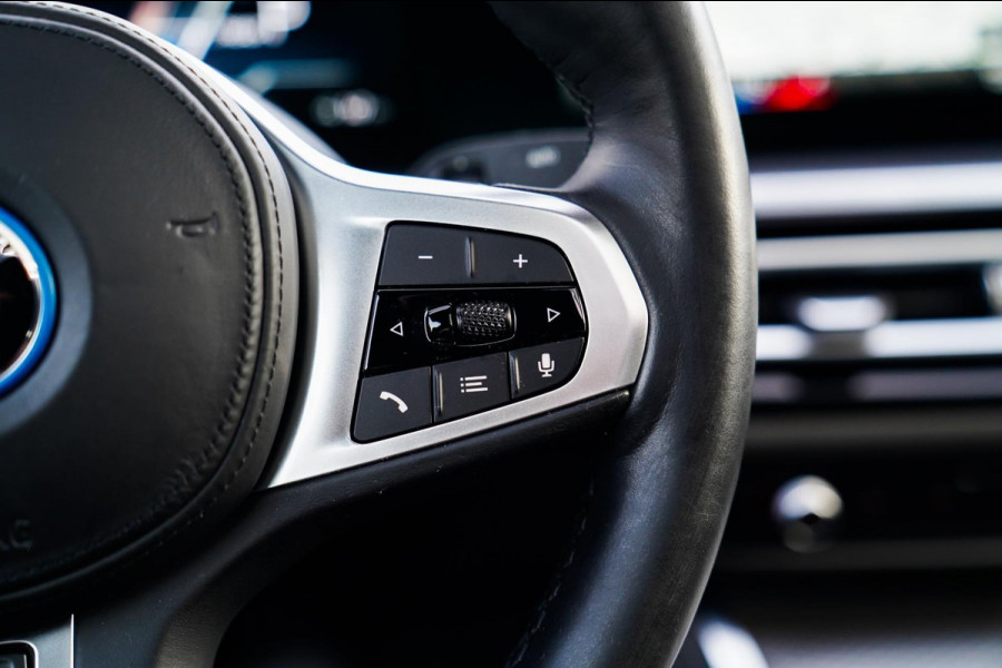 BMW i4 EDrive35 High Executive 70 kWh | Pano | M Sport | Stuurwiel Verwarmd