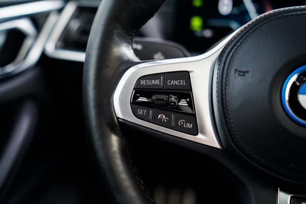 BMW i4 EDrive35 High Executive 70 kWh | Pano | M Sport | Stuurwiel Verwarmd