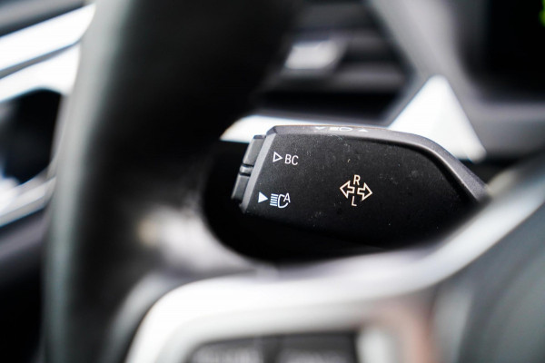 BMW i4 EDrive35 High Executive 70 kWh | Pano | M Sport | Stuurwiel Verwarmd