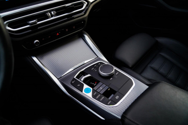 BMW i4 EDrive35 High Executive 70 kWh | Pano | M Sport | Stuurwiel Verwarmd