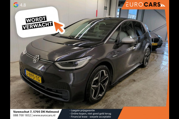 Volkswagen ID.3 First Plus 58 kWh Navigatie Apple Carplay/Android Auto Adaptive Cruise Control Camera Parkeersensoren Stoel- en stuurverwarming Lichtmetalen velgen Climate Control