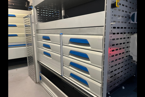 Ford Transit 350 Servicewagen 2.0 TDCI 130pk euro6 L2H2 Trend Sortimo Inrichting Victron v230 Standkachel Trekhaak RIJKLAARPRIJS!