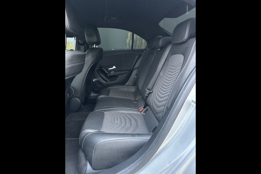 Mercedes-Benz A-Klasse 180 d Advantage WIDESCREEN NAVI CR CONTROL CLIMATE CONTROL