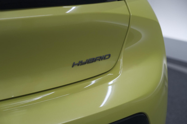 Peugeot 208 Hybrid 136 e-DCS6 GT | Camera | Apple Carplay | Parkeersensoren