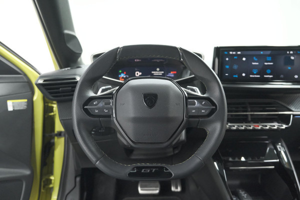 Peugeot 208 Hybrid 136 e-DCS6 GT | Camera | Apple Carplay | Parkeersensoren