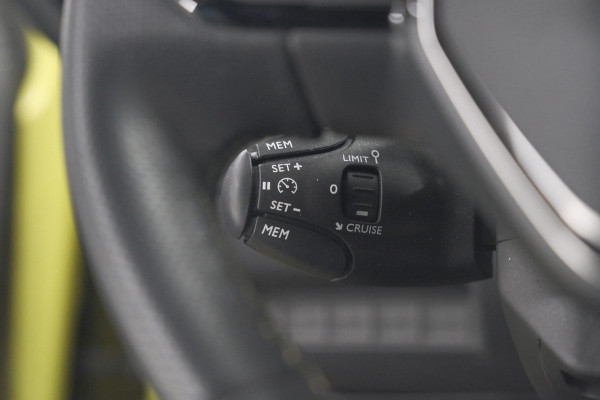 Peugeot 208 Hybrid 136 e-DCS6 GT | Camera | Apple Carplay | Parkeersensoren