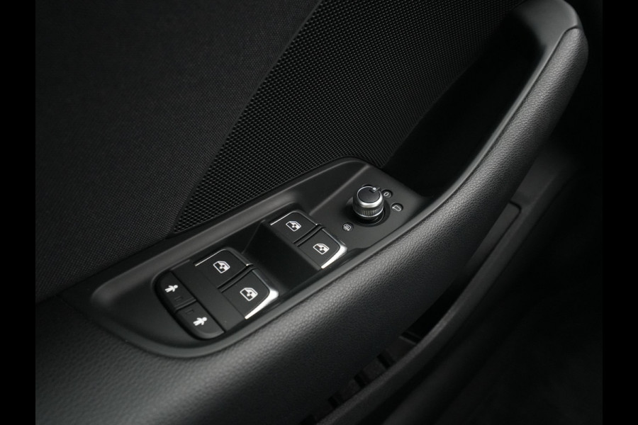 Audi A3 Sportback 30 TFSI 115pk Sport Lease Edition Navigatie Carplay Pdc Led Drive select 100