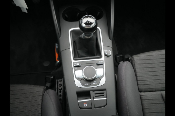 Audi A3 Sportback 30 TFSI 115pk Sport Lease Edition Navigatie Carplay Pdc Led Drive select 100