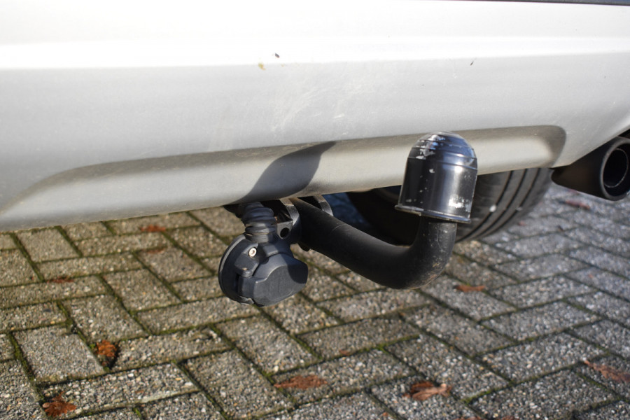 Ford Kuga 1.5 EcoBoost AWD Titanium / Automaat / Cruise Control / Keyless Drive / Bluetooth