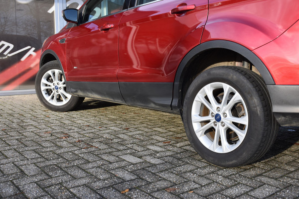 Ford Kuga 1.5 EcoBoost AWD Titanium / Automaat / Cruise Control / Keyless Drive / Bluetooth