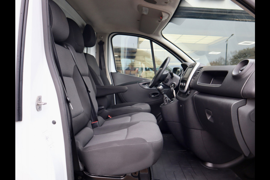 Renault Trafic 2.0 dCi 120PK LANG 32000KM!! MARGE-BTW VRIJ