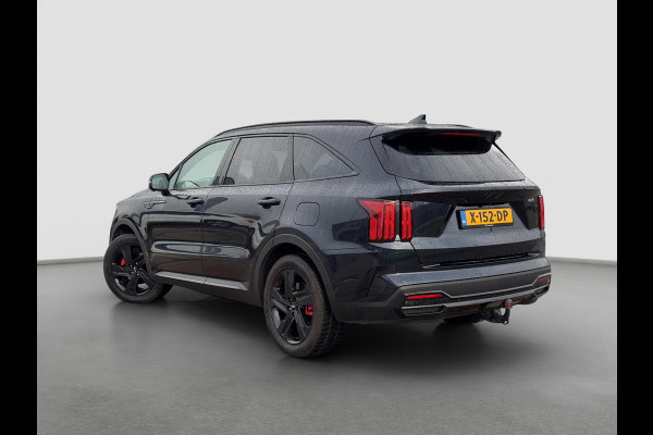 Kia Sorento 1.6 T-GDI Plug-in Hybrid 4WD ExecutiveLine Automaat | Elektrische Trekhaak | 7 Persoons | Panoramadak | BOSE | Leder | HUD | 360 Camera | Navi | 19” Velgen | Stoelkoeling | Key-Less | BSD | Clima | Stuur-/Stoelverwarming | PDC | Cruise | LED |