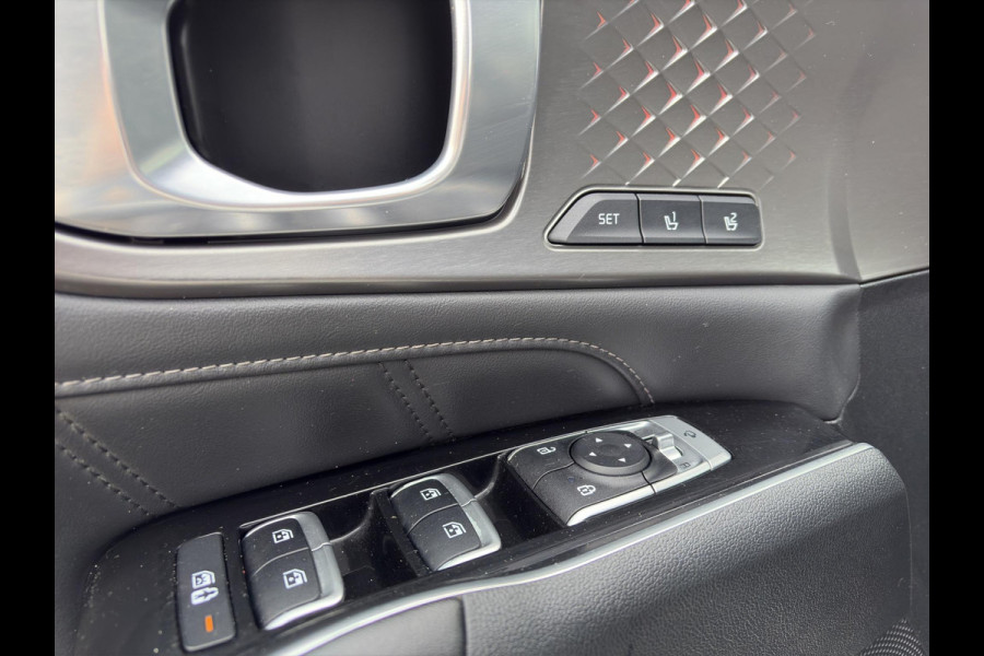 Kia Sorento 1.6 T-GDI Hybrid 2WD ExecutiveLine 7p. Automaat | 7 Persoons | BOSE | Leder | Navi | 19” Velgen | Stoelkoeling | Key-Less | BSD | Clima | Stuur-/Stoelverwarming | PDC | Cruise | LED |