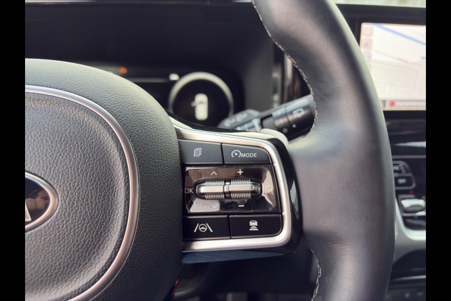 Kia Sorento 1.6 T-GDI Hybrid 2WD ExecutiveLine 7p. Automaat | 7 Persoons | BOSE | Leder | Navi | 19” Velgen | Stoelkoeling | Key-Less | BSD | Clima | Stuur-/Stoelverwarming | PDC | Cruise | LED |