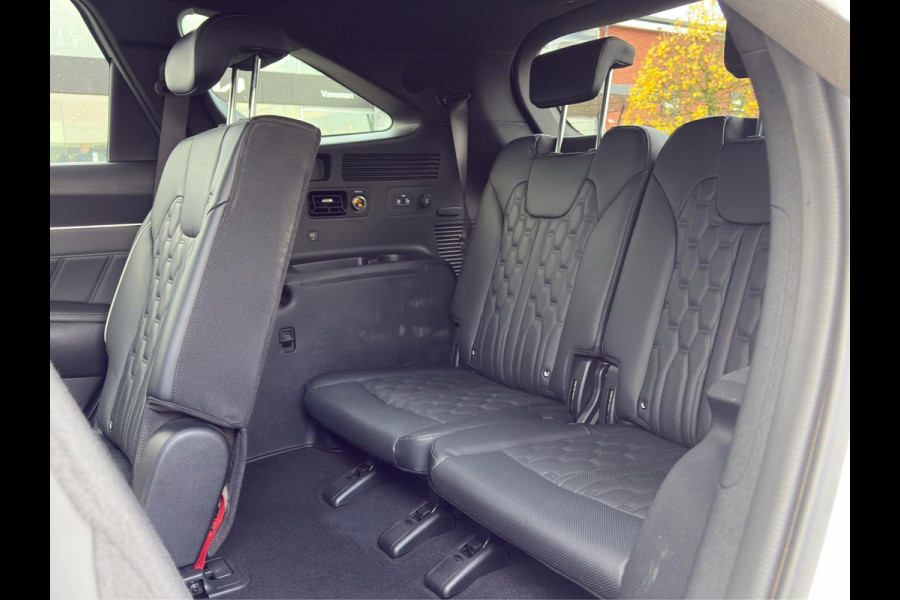 Kia Sorento 1.6 T-GDI Hybrid 2WD ExecutiveLine 7p. Automaat | 7 Persoons | BOSE | Leder | Navi | 19” Velgen | Stoelkoeling | Key-Less | BSD | Clima | Stuur-/Stoelverwarming | PDC | Cruise | LED |