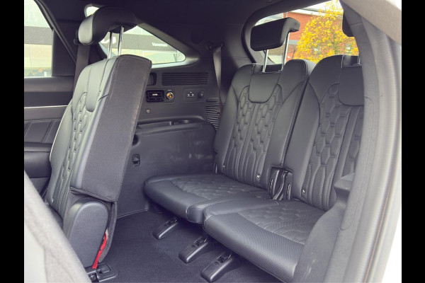 Kia Sorento 1.6 T-GDI Hybrid 2WD ExecutiveLine 7p. Automaat | 7 Persoons | BOSE | Leder | Navi | 19” Velgen | Stoelkoeling | Key-Less | BSD | Clima | Stuur-/Stoelverwarming | PDC | Cruise | LED |