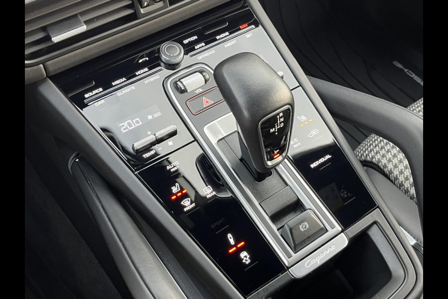 Porsche Cayenne Coupé *TURBO S-E*680PK*CARBON*NL AUTO*APPROVED*SP.UITLAA