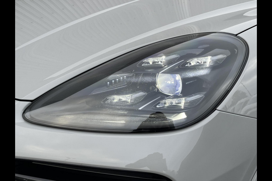 Porsche Cayenne Coupé *TURBO S-E*680PK*CARBON*NL AUTO*APPROVED*SP.UITLAA