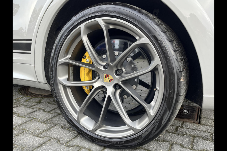 Porsche Cayenne Coupé *TURBO S-E*680PK*CARBON*NL AUTO*APPROVED*SP.UITLAA