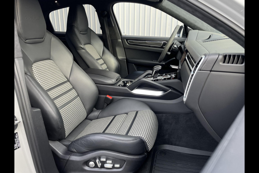Porsche Cayenne Coupé *TURBO S-E*680PK*CARBON*NL AUTO*APPROVED*SP.UITLAA