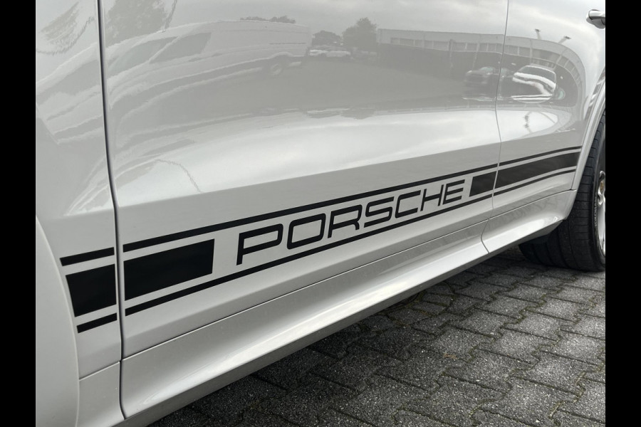 Porsche Cayenne Coupé *TURBO S-E*680PK*CARBON*NL AUTO*APPROVED*SP.UITLAA