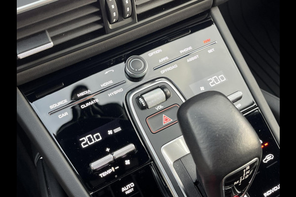 Porsche Cayenne Coupé *TURBO S-E*680PK*CARBON*NL AUTO*APPROVED*SP.UITLAA
