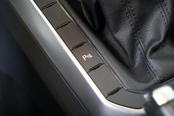 Volkswagen Polo 1.0 TSi 95pk 5-drs | Apple Carplay | Navigatie | Achteruitrijcamera | Lm velgen