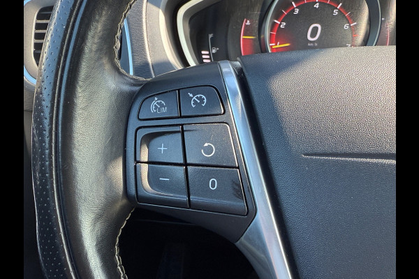 Volvo V40 2.0 T4 Business Sport R-Design / Leder / ACTIE !