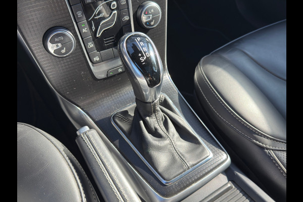 Volvo V40 2.0 T4 Business Sport R-Design / Leder / ACTIE !