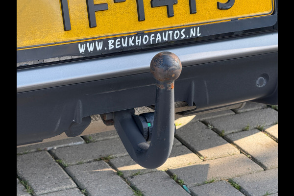 Volvo V40 2.0 T4 Business Sport R-Design / Leder / ACTIE !