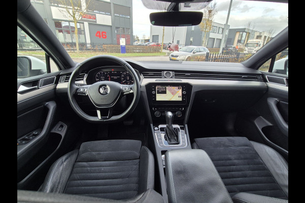 Volkswagen Passat 1.4 TSI Highline Business R / AUT / ACTIE / Carplay