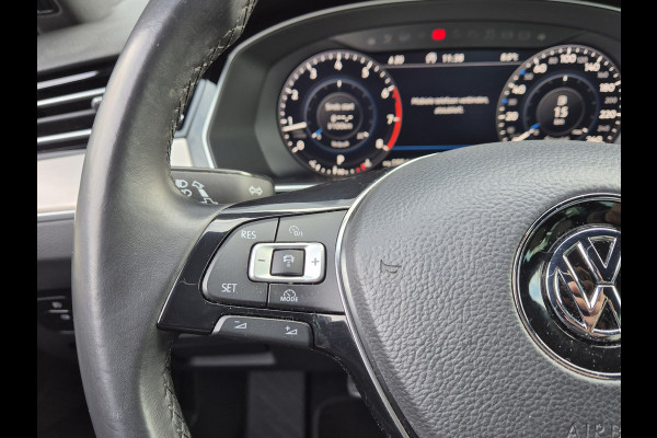 Volkswagen Passat 1.4 TSI Highline Business R / AUT / ACTIE / Carplay