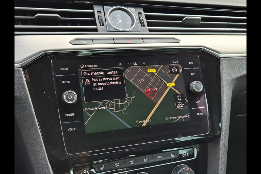 Volkswagen Passat 1.4 TSI Highline Business R / AUT / ACTIE / Carplay