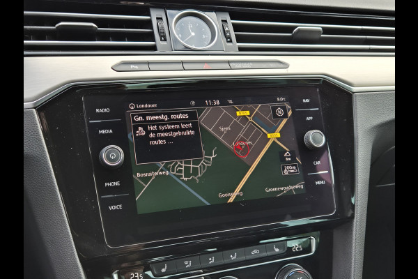 Volkswagen Passat 1.4 TSI Highline Business R / AUT / ACTIE / Carplay