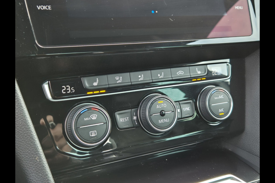 Volkswagen Passat 1.4 TSI Highline Business R / AUT / ACTIE / Carplay