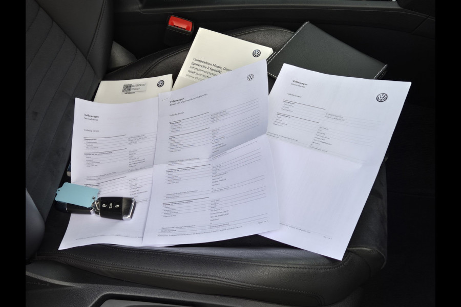 Volkswagen Passat 1.4 TSI Highline Business R / AUT / ACTIE / Carplay