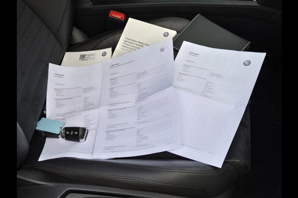 Volkswagen Passat 1.4 TSI Highline Business R / AUT / ACTIE / Carplay