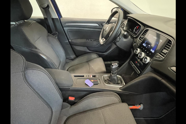 Renault MEGANE Estate 1.3 TCe 140 PK Equilibre | Navigatie | Apple Carplay/Android Auto | Parkeersensoren | Cruise Control | Ledverlichting | Climate Control