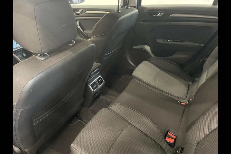 Renault MEGANE Estate 1.3 TCe 140 PK Equilibre | Navigatie | Apple Carplay/Android Auto | Parkeersensoren | Cruise Control | Ledverlichting | Climate Control