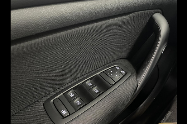 Renault MEGANE Estate 1.3 TCe 140 PK Equilibre | Navigatie | Apple Carplay/Android Auto | Parkeersensoren | Cruise Control | Ledverlichting | Climate Control