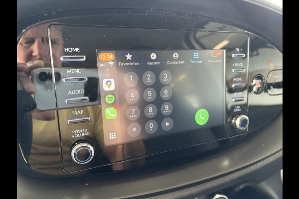 Toyota Aygo X 1.0 VVT-i 73pk Play 5-drs. CAMERA/CARPLAY/ADAPT.CRUISE/PRIVACYGLASS