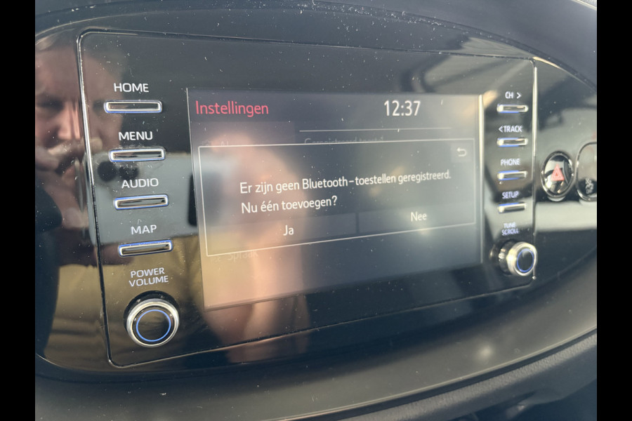 Toyota Aygo X 1.0 VVT-i 73pk Play 5-drs. CAMERA/CARPLAY/ADAPT.CRUISE/PRIVACYGLASS