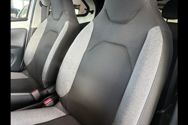 Toyota Aygo X 1.0 VVT-i 73pk Play 5-drs. CAMERA/CARPLAY/ADAPT.CRUISE/PRIVACYGLASS