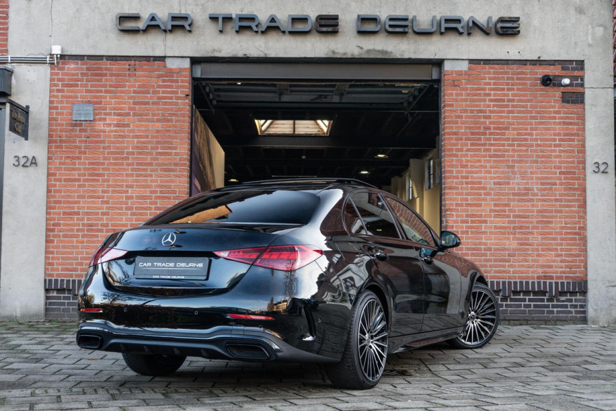 Mercedes-Benz C-Klasse 300 AMG Line Pano / 360 / Memory