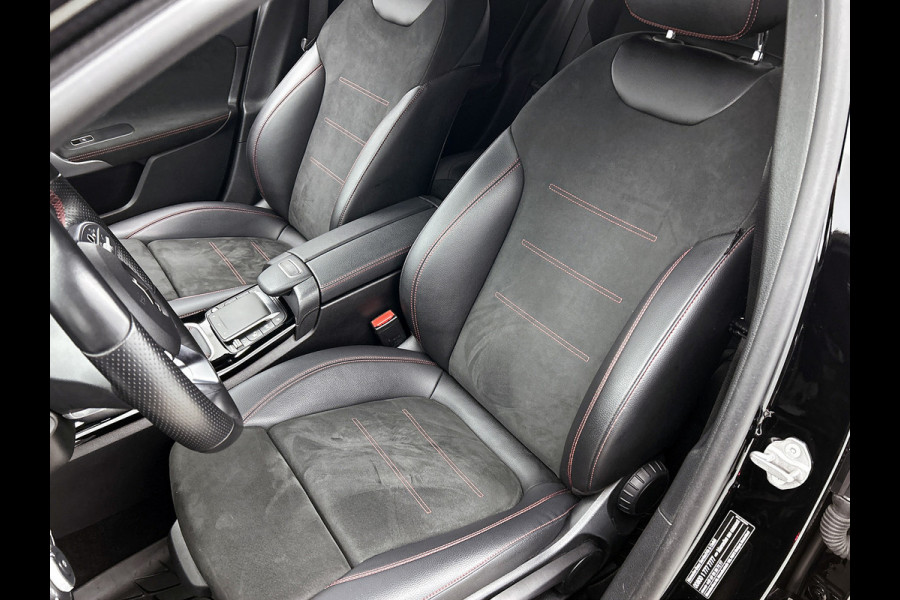 Mercedes-Benz A-Klasse 200 AMG -LINE (Dealer OnderH, Sfeerverlichting, Navigatie, StoelV, Cruise controle, Parkeersensoren, etc)