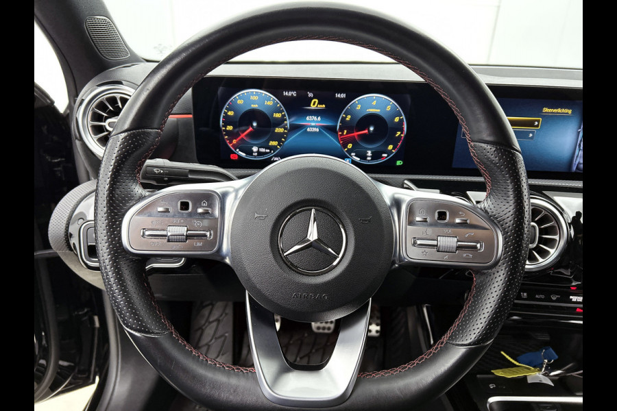 Mercedes-Benz A-Klasse 200 AMG -LINE (Dealer OnderH, Sfeerverlichting, Navigatie, StoelV, Cruise controle, Parkeersensoren, etc)