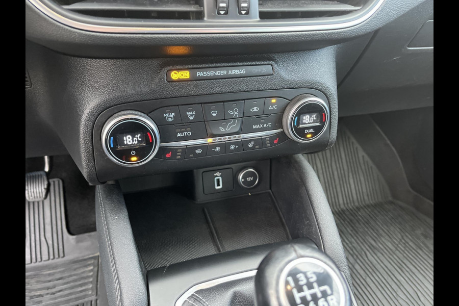 Ford Focus 1.0 EcoBoost ST Line Business