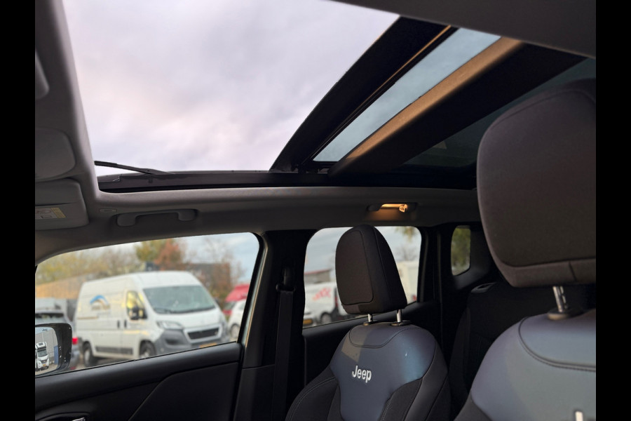 Jeep Renegade 1.5T e-Hybrid Upland Automaat Trekhaak (BOVAG/RIJKLAARPRIJS)